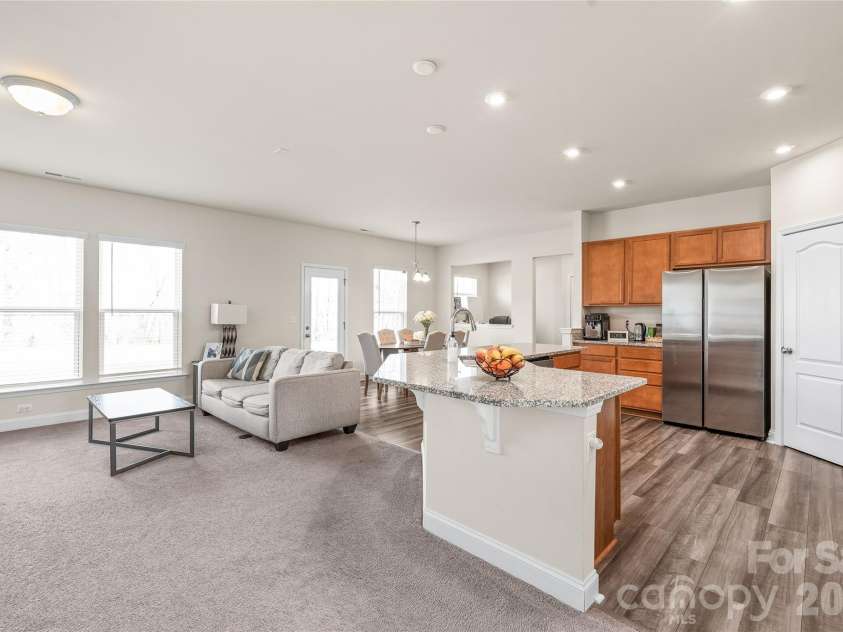 1043 Kalli Drive, Matthews, NC 28104.  MLS# CAR4356231, YatesRealty ID 41684. 