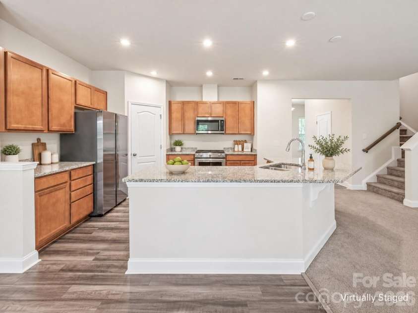 1043 Kalli Drive, Matthews, NC 28104.  MLS# CAR4427491, YatesRealty ID 41684. 