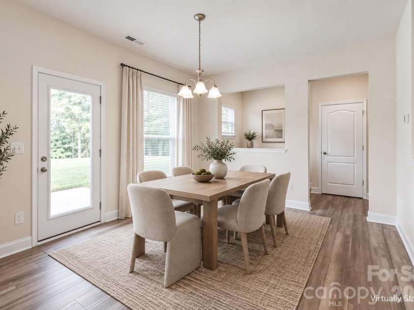 1043 Kalli Drive, Matthews, NC 28104.  MLS# CAR4427491, YatesRealty ID 41684. 