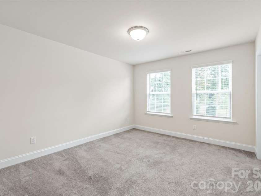 1043 Kalli Drive, Matthews, NC 28104.  MLS# CAR4427491, YatesRealty ID 41684. 