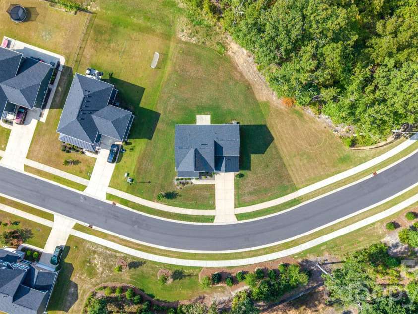 1043 Kalli Drive, Matthews, NC 28104.  MLS# CAR4427491, YatesRealty ID 41684. 