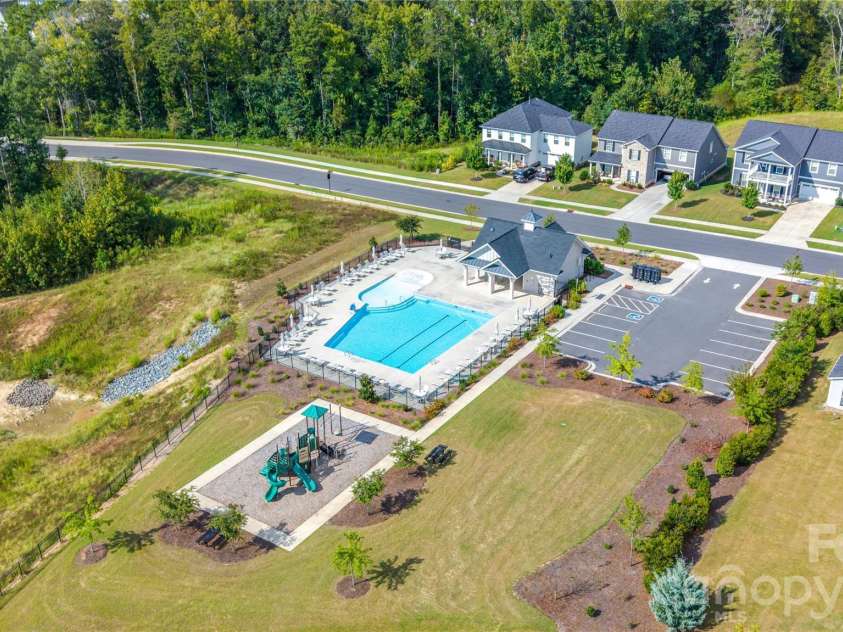 1043 Kalli Drive, Matthews, NC 28104.  MLS# CAR4427491, YatesRealty ID 41684. 