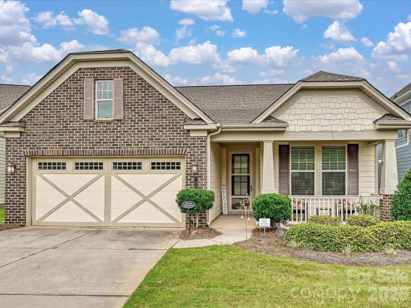 7569 Short Putt Court, Charlotte, NC 28215.  MLS# CAR4411779, YatesRealty ID 41685. 