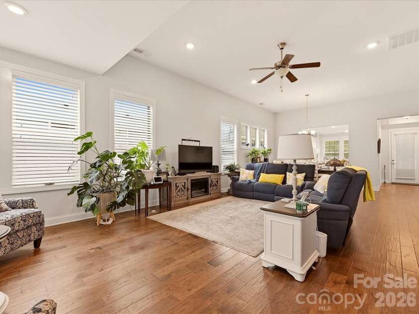 7569 Short Putt Court, Charlotte, NC 28215.  MLS# CAR4411779, YatesRealty ID 41685. 