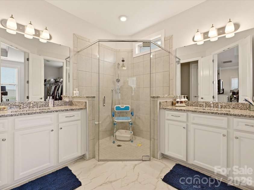 7569 Short Putt Court, Charlotte, NC 28215.  MLS# CAR4411779, YatesRealty ID 41685. 