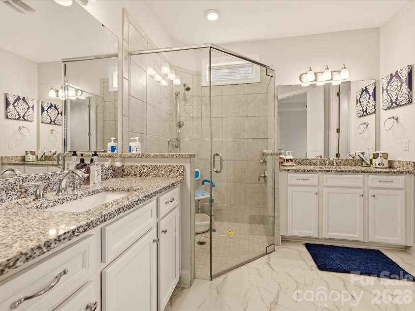 7569 Short Putt Court, Charlotte, NC 28215.  MLS# CAR4411779, YatesRealty ID 41685. 