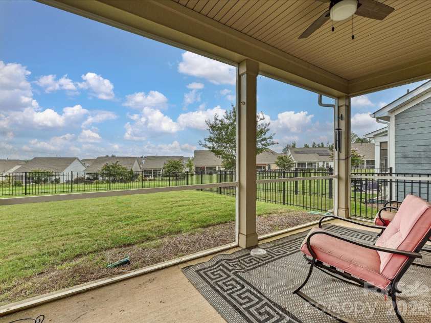 7569 Short Putt Court, Charlotte, NC 28215.  MLS# CAR4411779, YatesRealty ID 41685. 