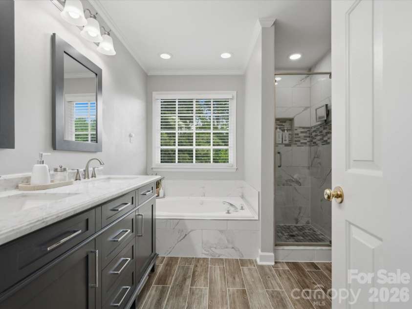 1932 Williford Woods Lane, Rock Hill, SC 29730.  MLS# CAR4402475, YatesRealty ID 41686. 