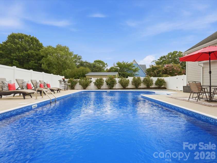 1932 Williford Woods Lane, Rock Hill, SC 29730.  MLS# CAR4402475, YatesRealty ID 41686. 