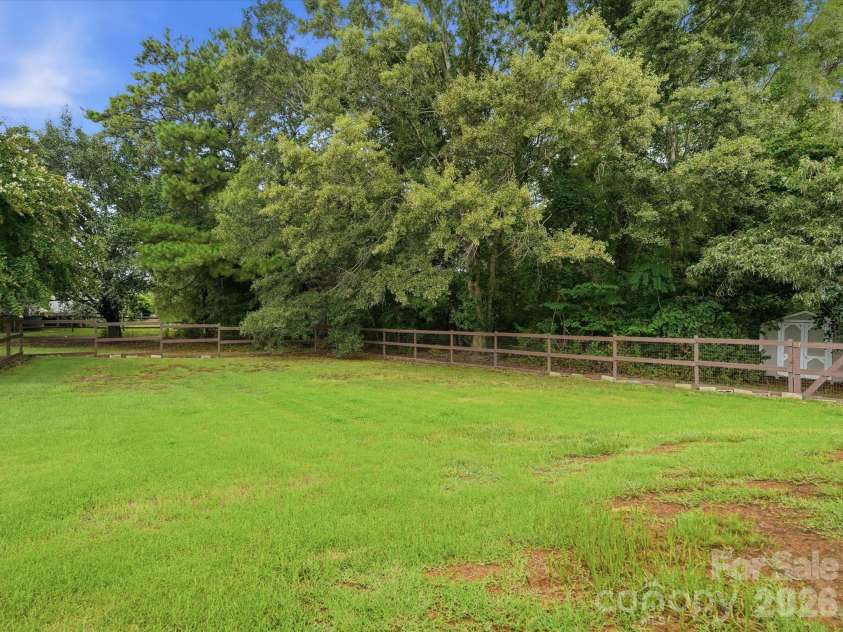 1932 Williford Woods Lane, Rock Hill, SC 29730.  MLS# CAR4402475, YatesRealty ID 41686. 