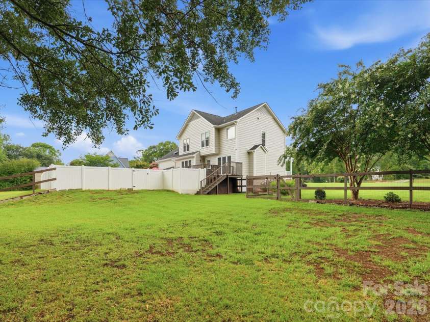 1932 Williford Woods Lane, Rock Hill, SC 29730.  MLS# CAR4402475, YatesRealty ID 41686. 