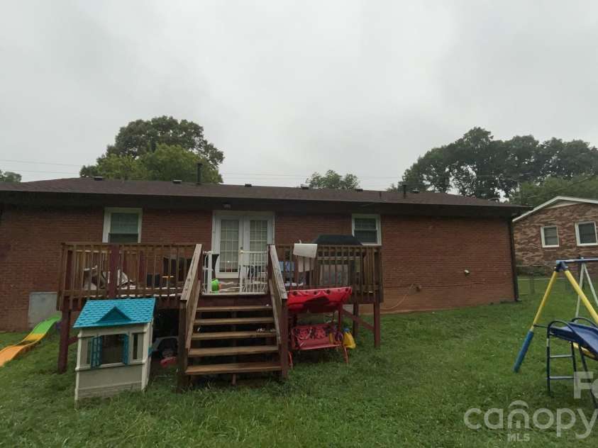 1429 Edgewood Road, Bessemer City, NC 28016.  MLS# CAR4410188, YatesRealty ID 41688. 