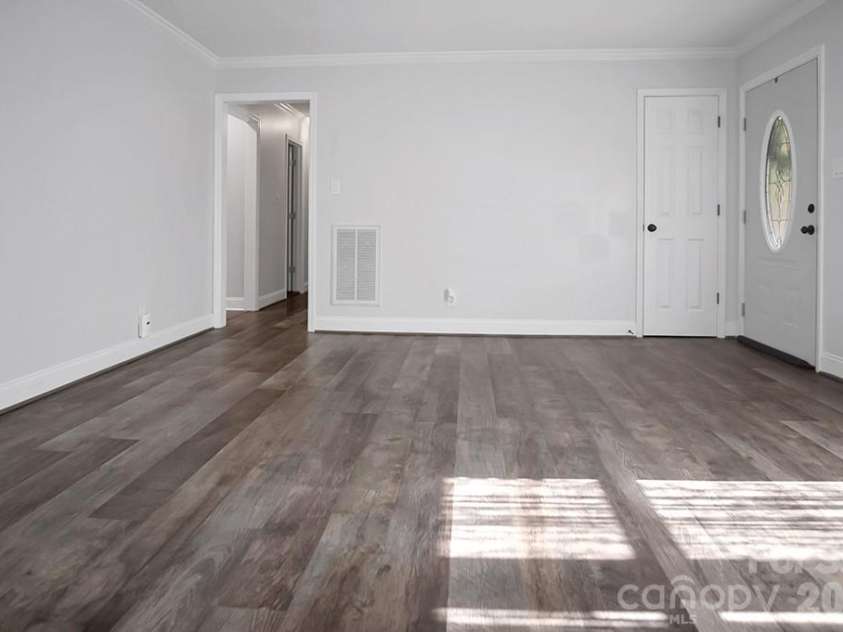 602 Holly Circle, Mount Holly, NC 28120.  MLS# CAR4411386, YatesRealty ID 41689. 
