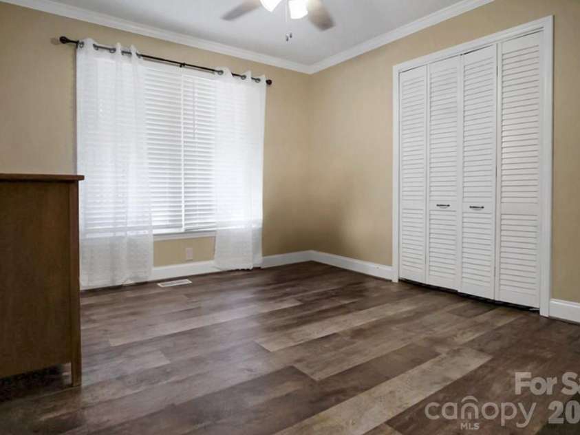 602 Holly Circle, Mount Holly, NC 28120.  MLS# CAR4411386, YatesRealty ID 41689. 