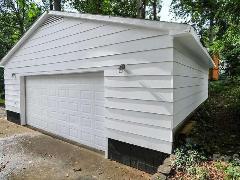 602 Holly Circle, Mount Holly, NC 28120.  MLS# CAR4411386, YatesRealty ID 41689. 