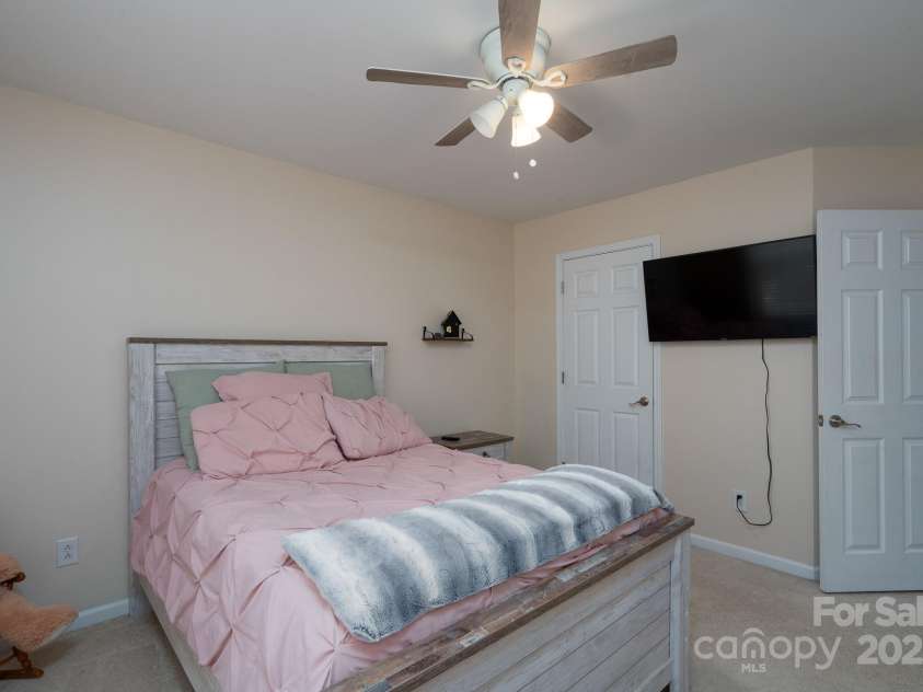 14117 Hiawatha Court, Huntersville, NC 28078.  MLS# CAR4235904, YatesRealty ID 4169. Bedroom 3