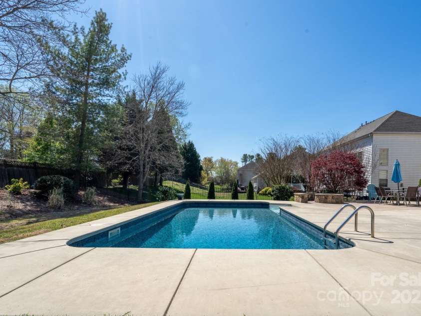 14117 Hiawatha Court, Huntersville, NC 28078.  MLS# CAR4235904, YatesRealty ID 4169. Your own saltwater pool paradise