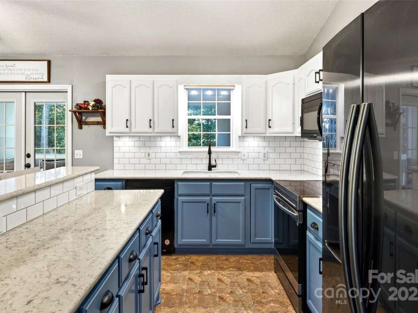 2691 Laurel Pointe Drive, Nebo, NC 28761.  MLS# CAR4314404, YatesRealty ID 4169. 