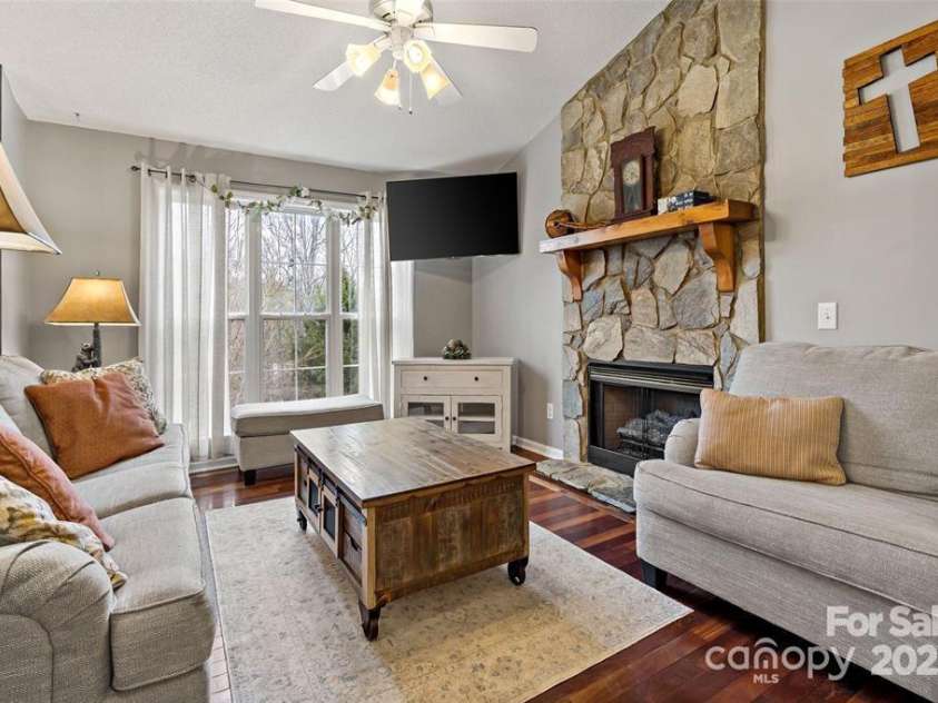 2691 Laurel Pointe Drive, Nebo, NC 28761.  MLS# CAR4314404, YatesRealty ID 4169. 