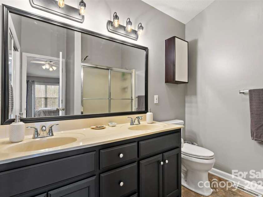 2691 Laurel Pointe Drive, Nebo, NC 28761.  MLS# CAR4314404, YatesRealty ID 4169. 