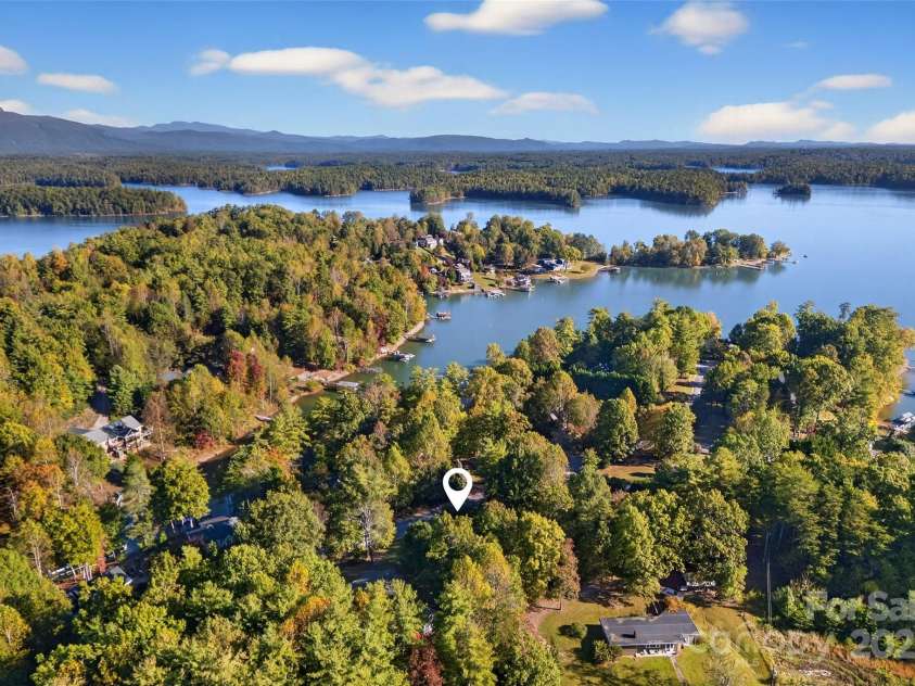 2691 Laurel Pointe Drive, Nebo, NC 28761.  MLS# CAR4314404, YatesRealty ID 4169. 