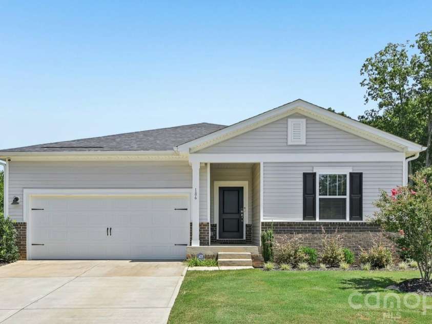 186 Guardian Gate Drive, Mooresville, NC 28115.  MLS# CAR4409616, YatesRealty ID 41690. 
