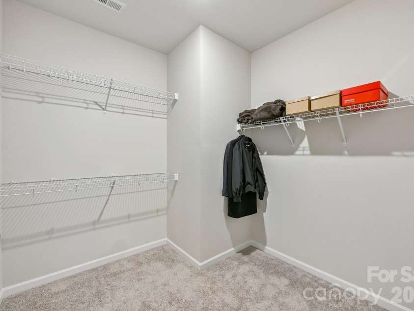 186 Guardian Gate Drive, Mooresville, NC 28115.  MLS# CAR4409616, YatesRealty ID 41690. Laundry