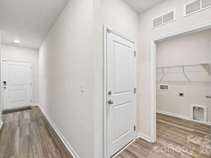 186 Guardian Gate Drive, Mooresville, NC 28115.  MLS# CAR4409616, YatesRealty ID 41690. Laundry