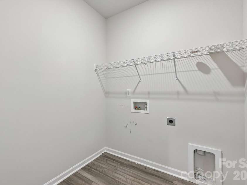 186 Guardian Gate Drive, Mooresville, NC 28115.  MLS# CAR4409616, YatesRealty ID 41690. Laundry