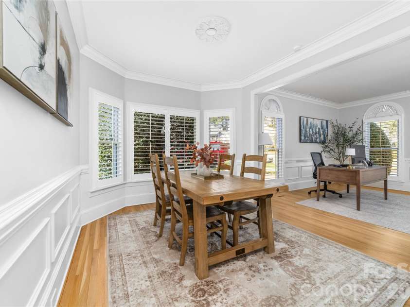 17318 Players Ridge Drive, Cornelius, NC 28031.  MLS# CAR4410446, YatesRealty ID 41692. Dining room