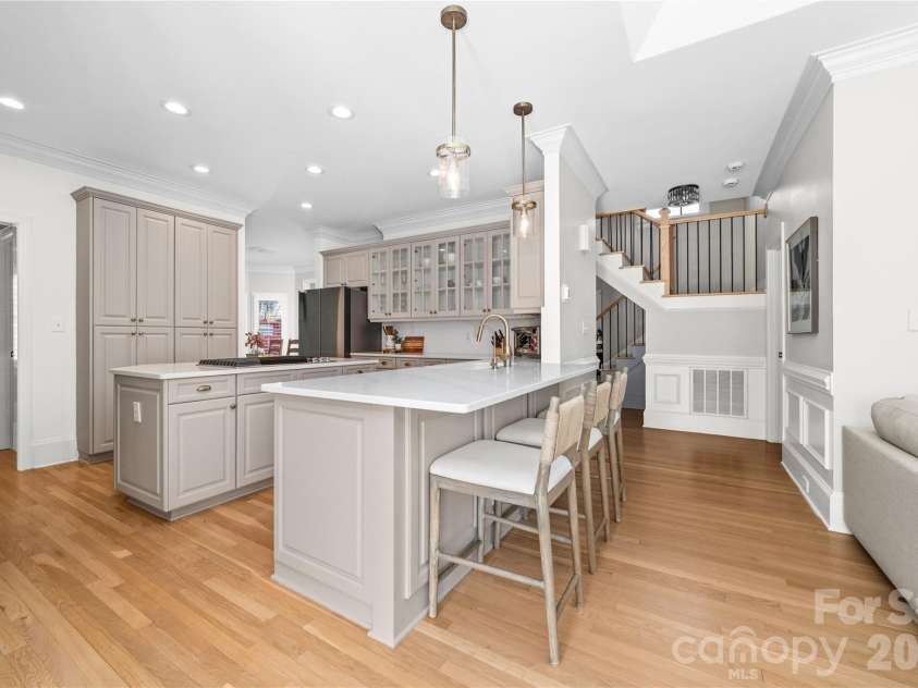 17318 Players Ridge Drive, Cornelius, NC 28031.  MLS# CAR4410446, YatesRealty ID 41692. Updated kitchen