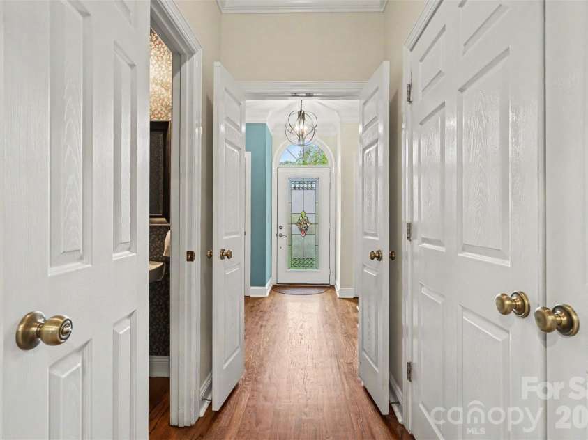 7814 Hollow Oaks Lane, Waxhaw, NC 28173.  MLS# CAR4406553, YatesRealty ID 41693. 