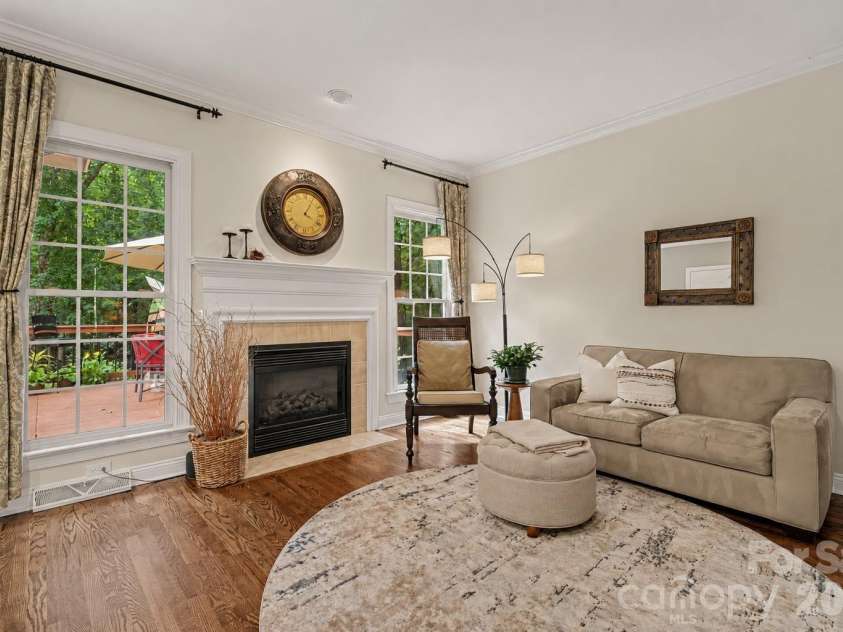 7814 Hollow Oaks Lane, Waxhaw, NC 28173.  MLS# CAR4406553, YatesRealty ID 41693. 
