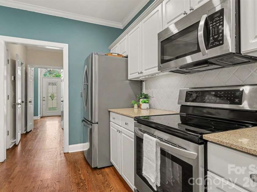 7814 Hollow Oaks Lane, Waxhaw, NC 28173.  MLS# CAR4406553, YatesRealty ID 41693. 