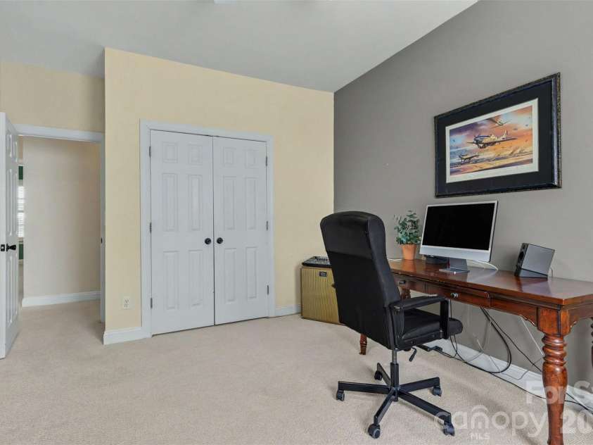 7814 Hollow Oaks Lane, Waxhaw, NC 28173.  MLS# CAR4406553, YatesRealty ID 41693. 