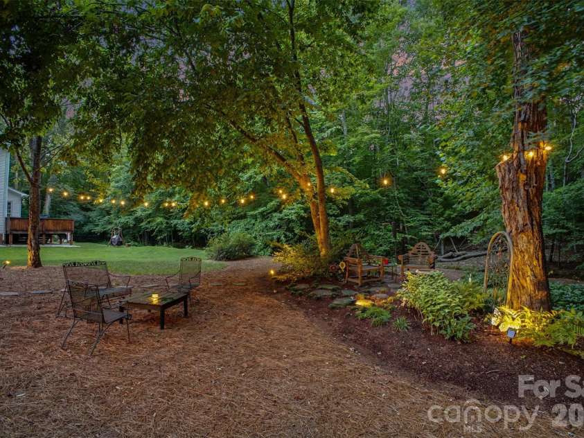 7814 Hollow Oaks Lane, Waxhaw, NC 28173.  MLS# CAR4406553, YatesRealty ID 41693. 