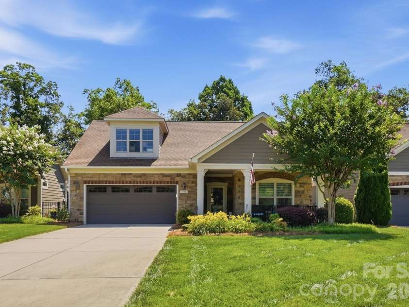 1100 Avalon Place, Matthews, NC 28104.  MLS# CAR4411415, YatesRealty ID 41696. 