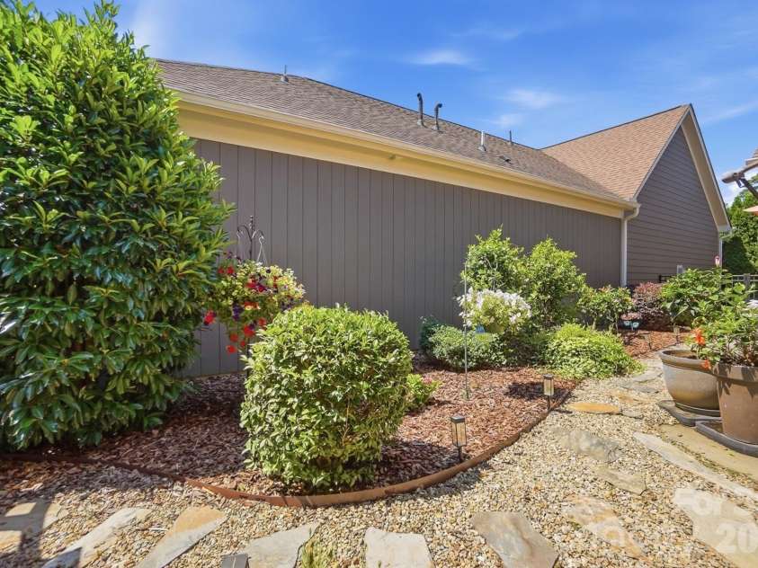 1100 Avalon Place, Matthews, NC 28104.  MLS# CAR4411415, YatesRealty ID 41696. Easy maintenance and so lovely