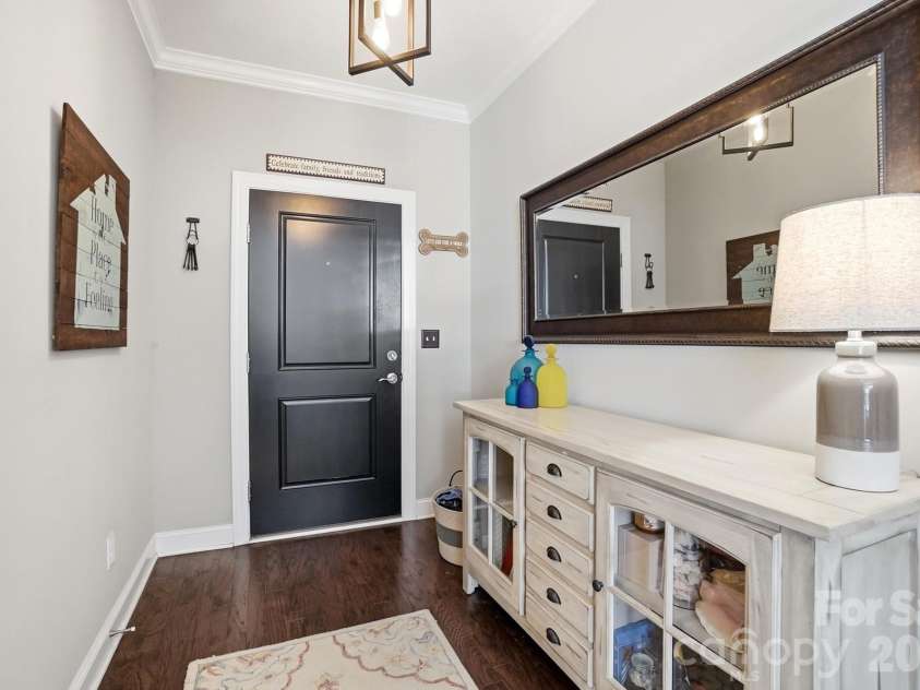 1100 Avalon Place, Matthews, NC 28104.  MLS# CAR4411415, YatesRealty ID 41696. Gracious entry foyer