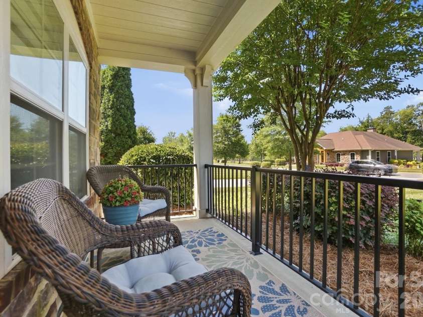 1100 Avalon Place, Matthews, NC 28104.  MLS# CAR4411415, YatesRealty ID 41696. Large covered front porch