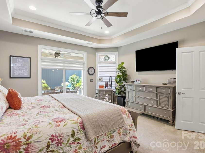 1100 Avalon Place, Matthews, NC 28104.  MLS# CAR4411415, YatesRealty ID 41696. Tray ceiling, and fans throughout