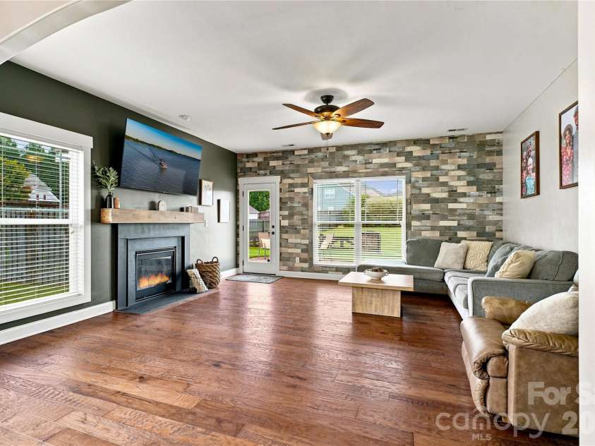 3151 Delaware Drive, Denver, NC 28037.  MLS# CAR4411818, YatesRealty ID 41698. 