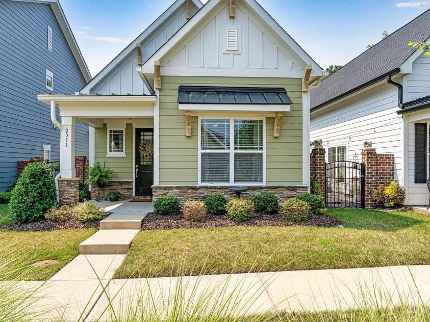 2011 Claybrook Lane, Denver, NC 28037.  MLS# CAR4410531, YatesRealty ID 41699. 