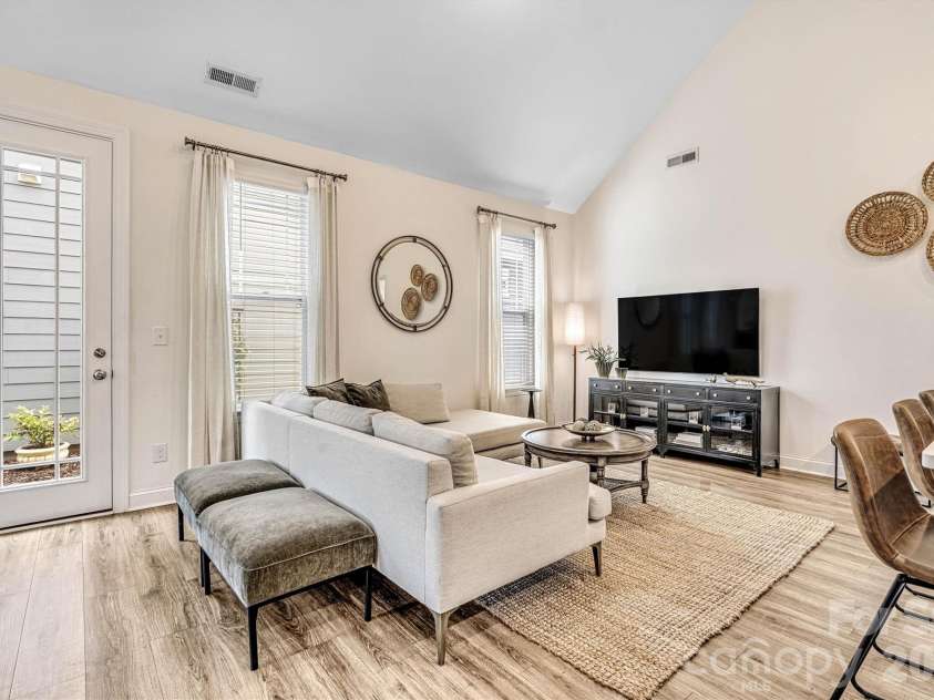 2011 Claybrook Lane, Denver, NC 28037.  MLS# CAR4410531, YatesRealty ID 41699. 