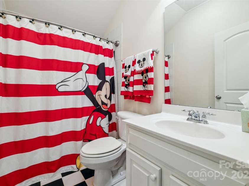 9142 Drayton Lane, Indian Land, SC 29707.  MLS# CAR4275785, YatesRealty ID 417. Full bathroom on 3rd floor