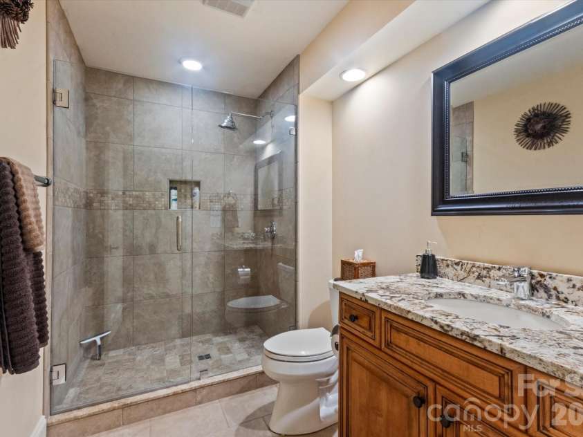 6 Jasmine Lane, Brevard, NC 28712.  MLS# CAR4410502, YatesRealty ID 41700. 3rd Bedroom EnSuite Bath