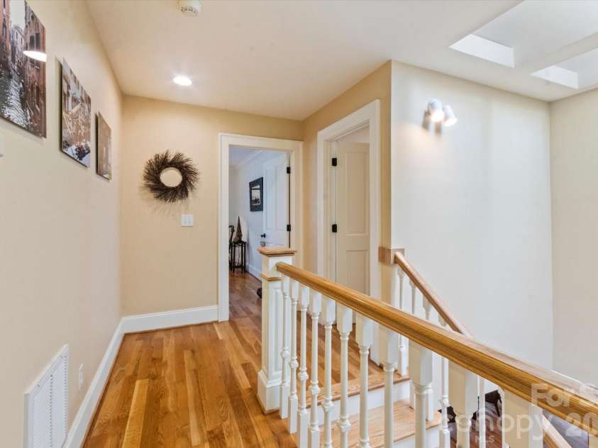 6 Jasmine Lane, Brevard, NC 28712.  MLS# CAR4410502, YatesRealty ID 41700. 