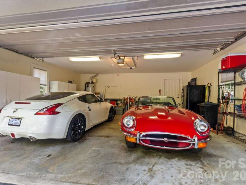 6 Jasmine Lane, Brevard, NC 28712.  MLS# CAR4410502, YatesRealty ID 41700. 