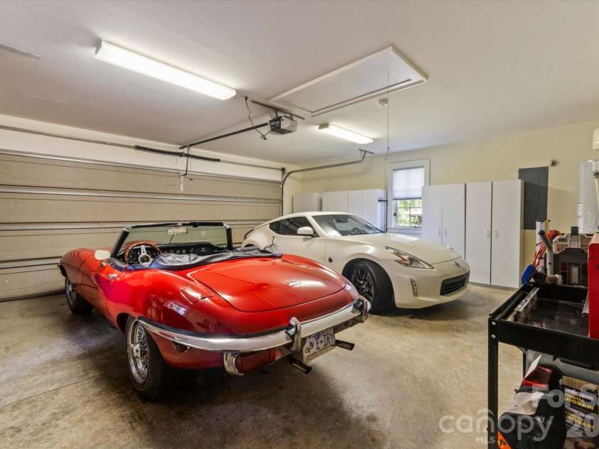 6 Jasmine Lane, Brevard, NC 28712.  MLS# CAR4410502, YatesRealty ID 41700. Oversized Garage
