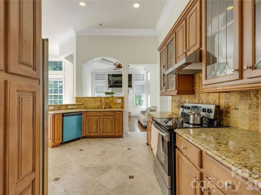 13631 William Stowe Drive, Charlotte, NC 28262.  MLS# CAR4411890, YatesRealty ID 41701. Kitchen